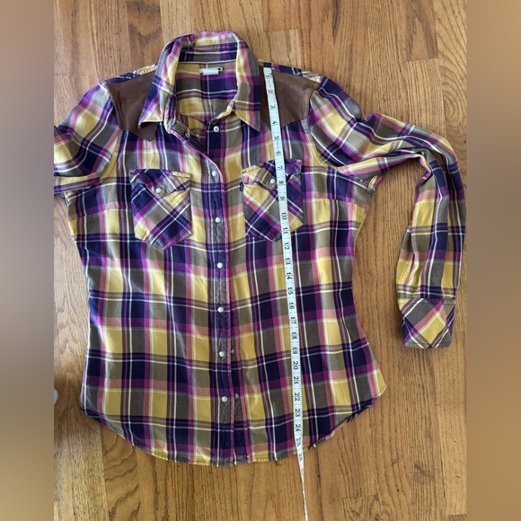 Levi's Women's Plaid Button Down Shirt - Purple, Yellow, Brown size L - Picture 9 of 10